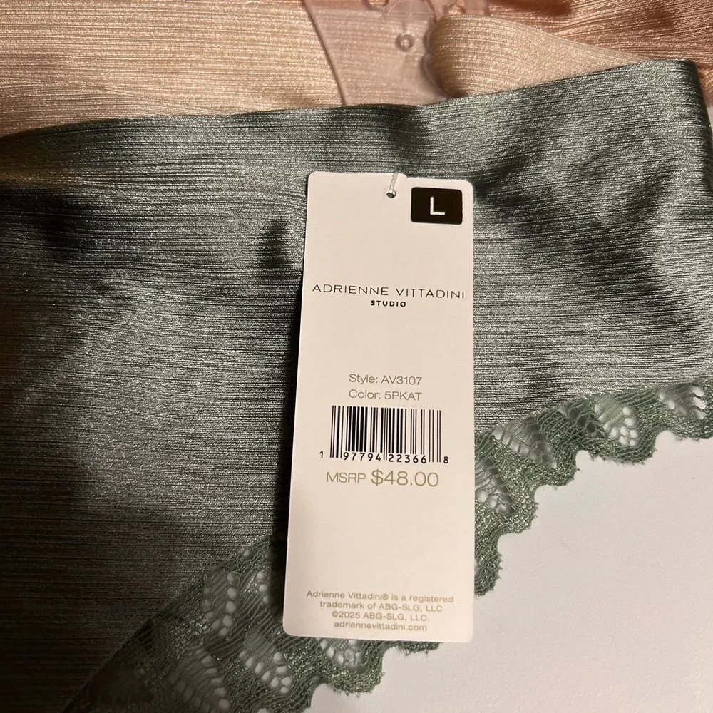 Adrienne Vittadini 5 Pack Woman’s Lace Detail Panties Size Large NWT